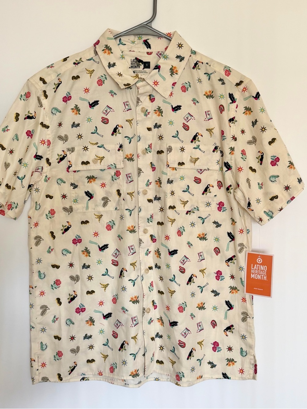 Latino Heritage Month NWT Ivory button-up camp shirt for men Size S